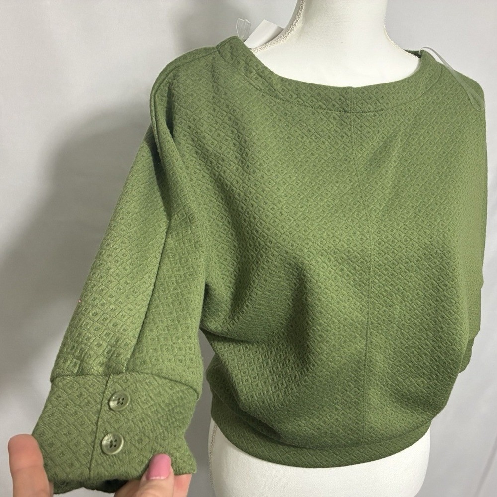 3rd + Malt Olive Green Textured Long Sleeve Top Size Small NWT